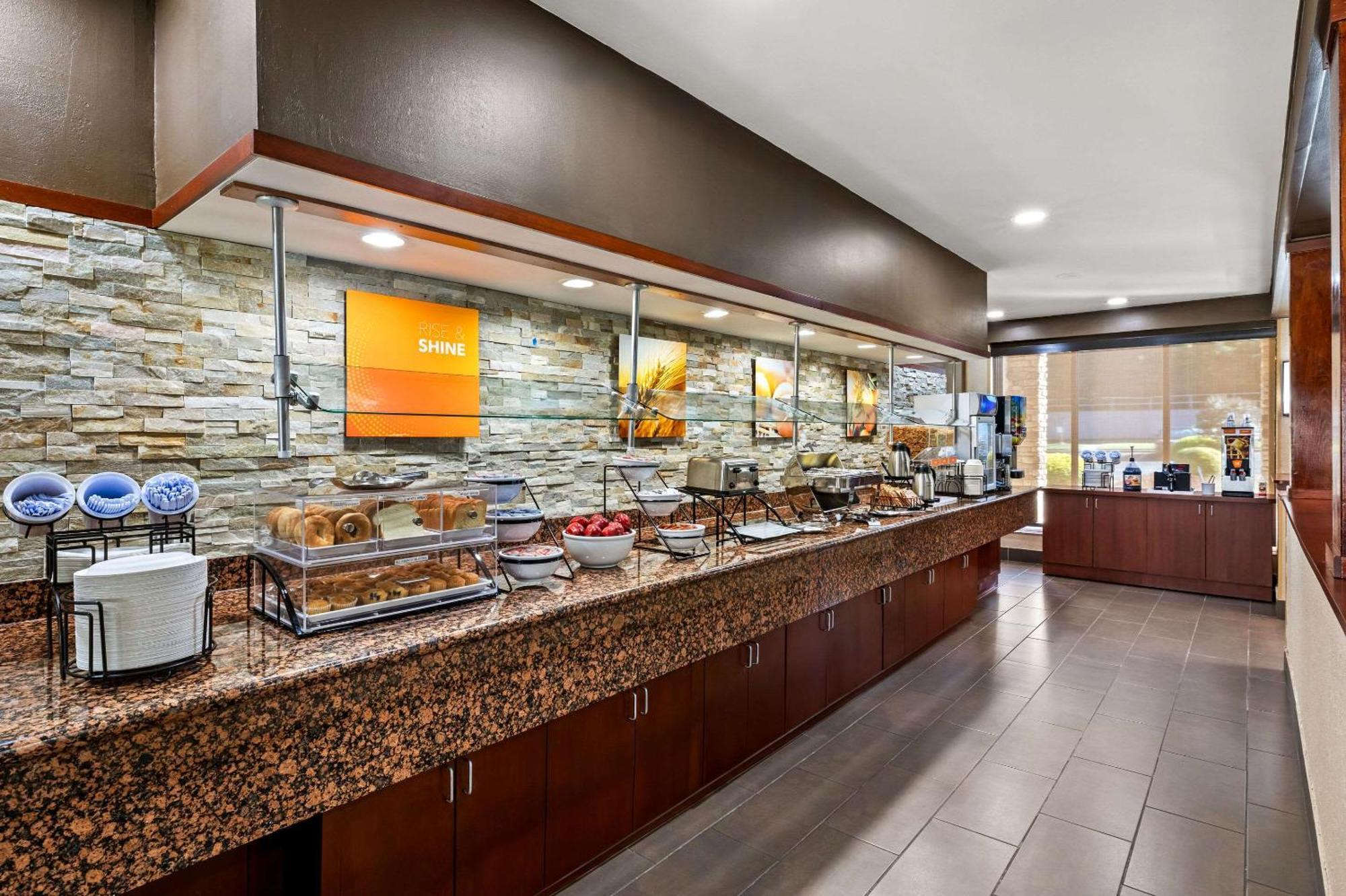 Comfort Inn Roswell-Dunwoody Eksteriør billede